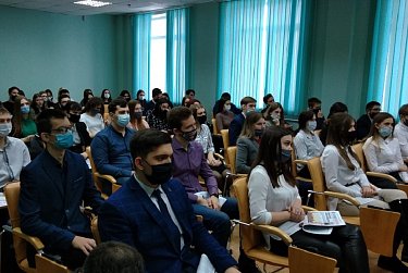 Студентам – об известном политике, депутате